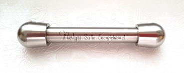 Nelya-Stille-Energiehantel